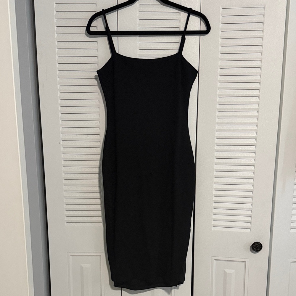 Lulu's Black Spaghetti Strap Midi Dress